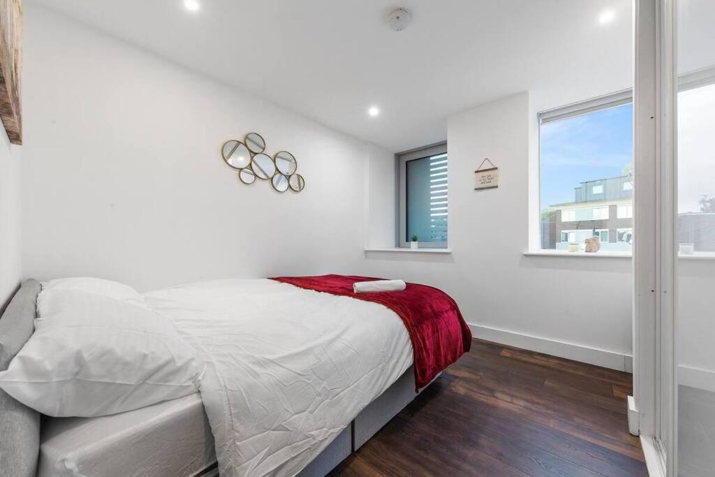 Sleep 7 20 Mins From London Waterloo Bp65 아파트 외부 사진